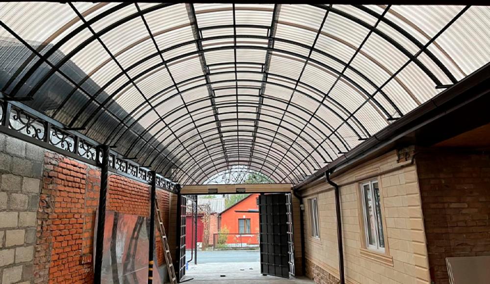 ИЗГОТОВЛЕНИЕ ВОРОТ, ПЕРИЛ, НАВЕСОВ, КОЗЫРЬКОВ