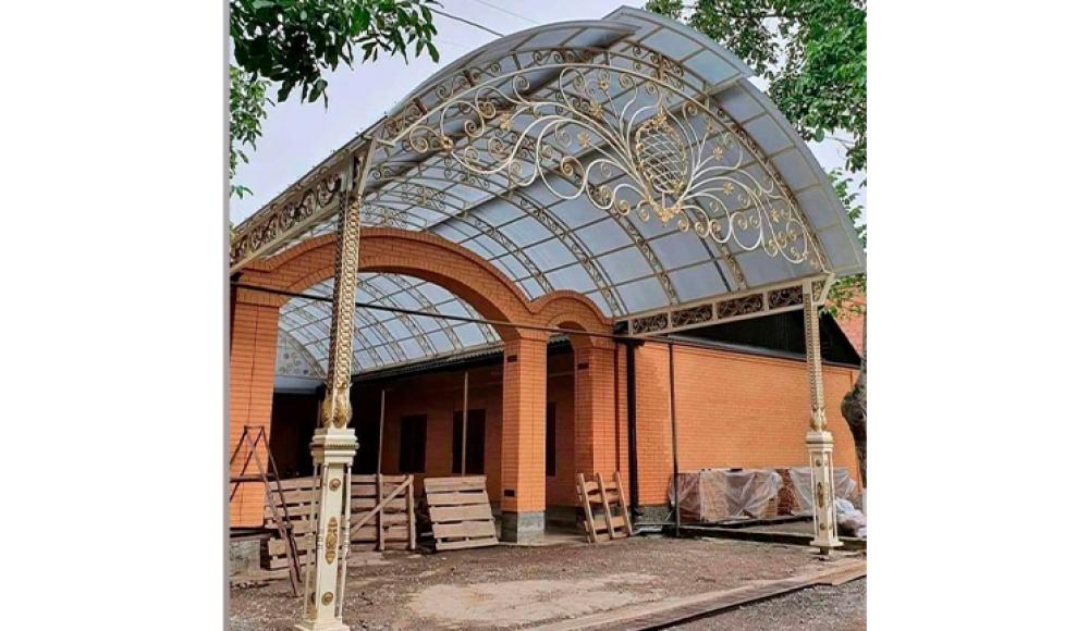 ИЗГОТОВЛЕНИЕ ВОРОТ, ПЕРИЛ, НАВЕСОВ, КОЗЫРЬКОВ