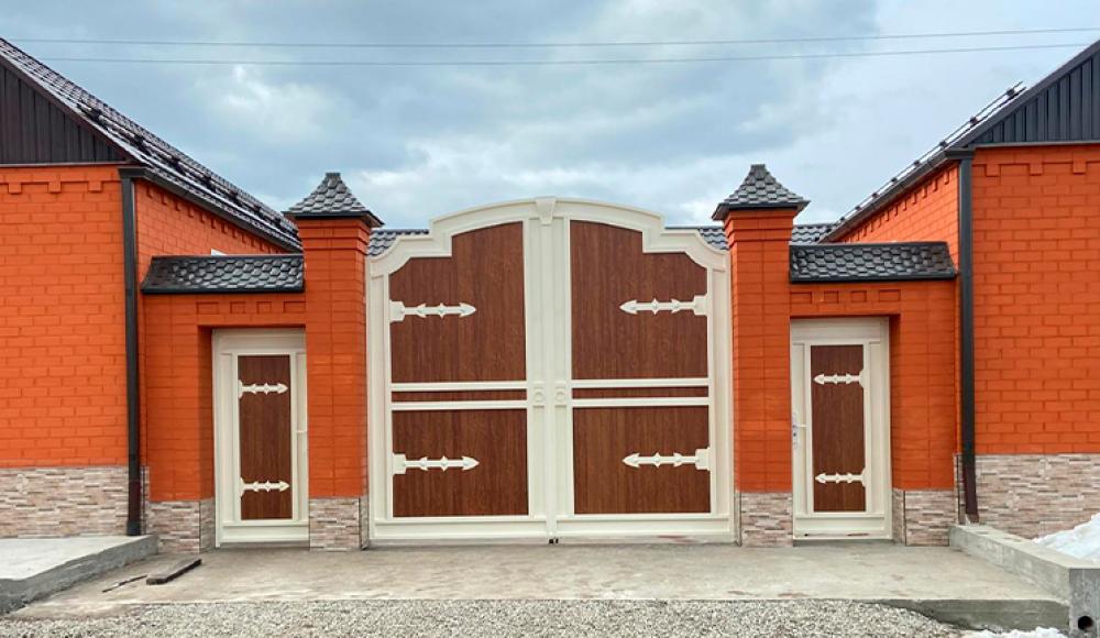 ИЗГОТОВЛЕНИЕ ВОРОТ, ПЕРИЛ, НАВЕСОВ, КОЗЫРЬКОВ