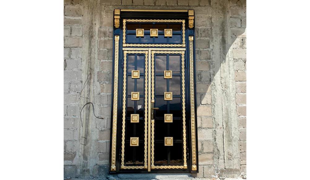 ИЗГОТОВЛЕНИЕ ВОРОТ, ПЕРИЛ, НАВЕСОВ, КОЗЫРЬКОВ