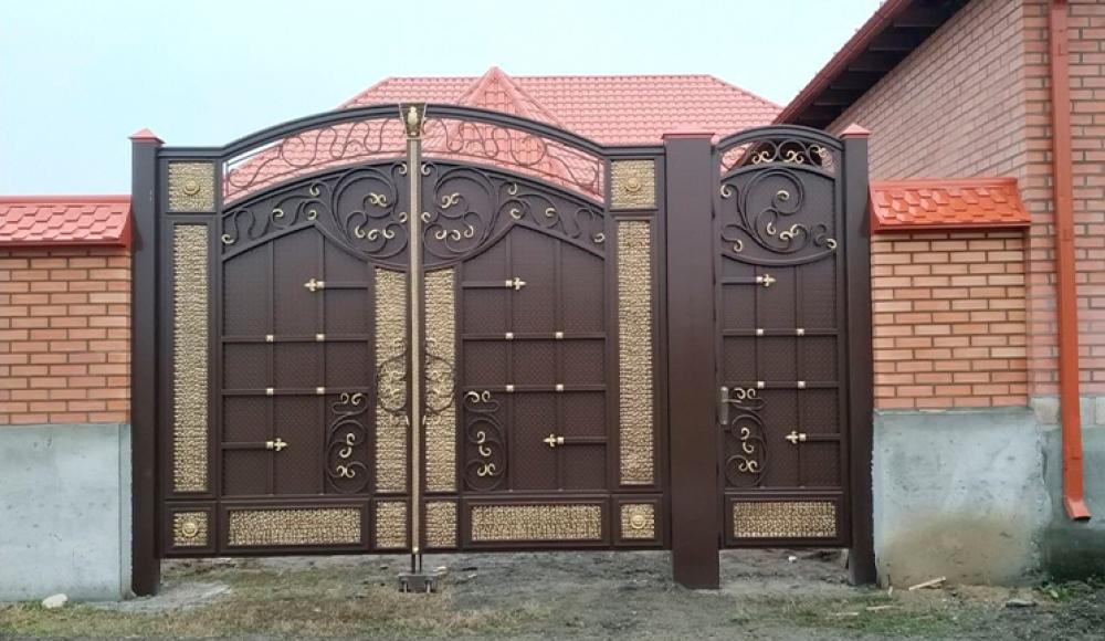 ИЗГОТОВЛЕНИЕ ВОРОТ, ПЕРИЛ, НАВЕСОВ, КОЗЫРЬКОВ