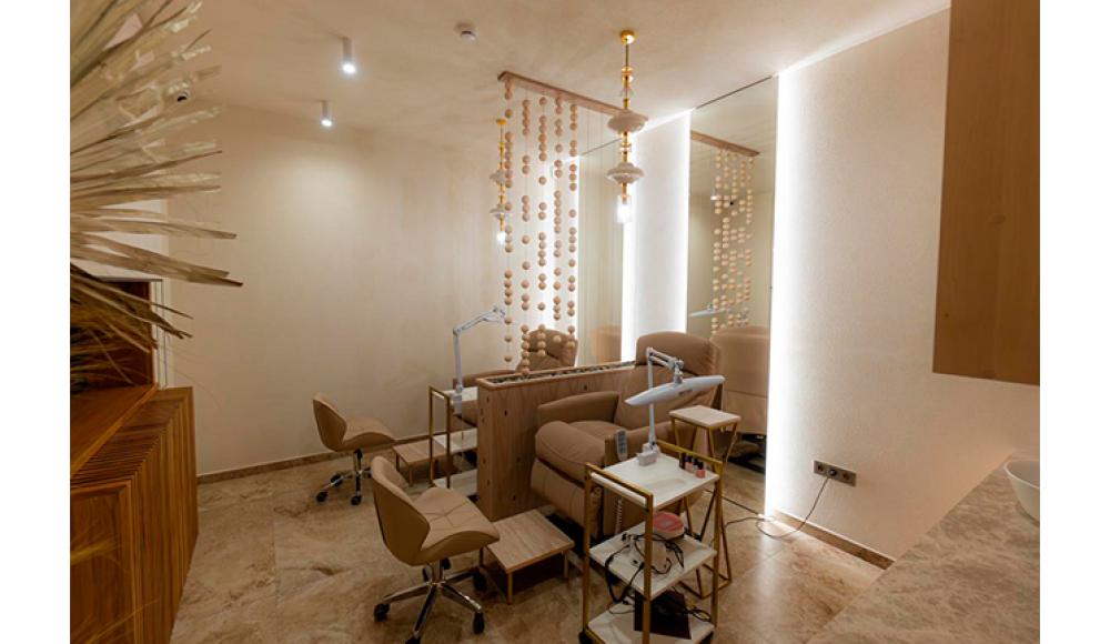 EMI школа маникюра