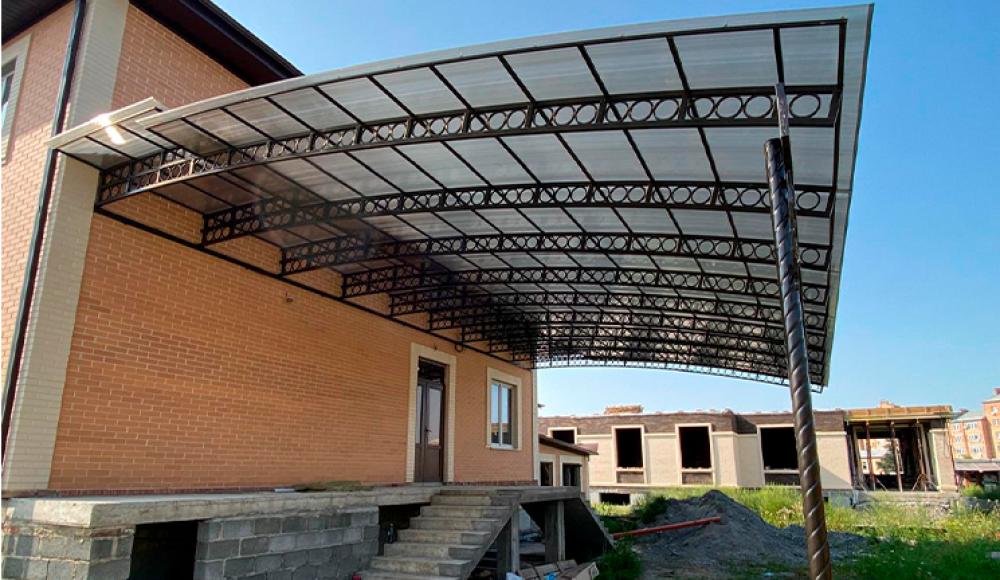 ИЗГОТОВЛЕНИЕ ВОРОТ, ПЕРИЛ, НАВЕСОВ, КОЗЫРЬКОВ