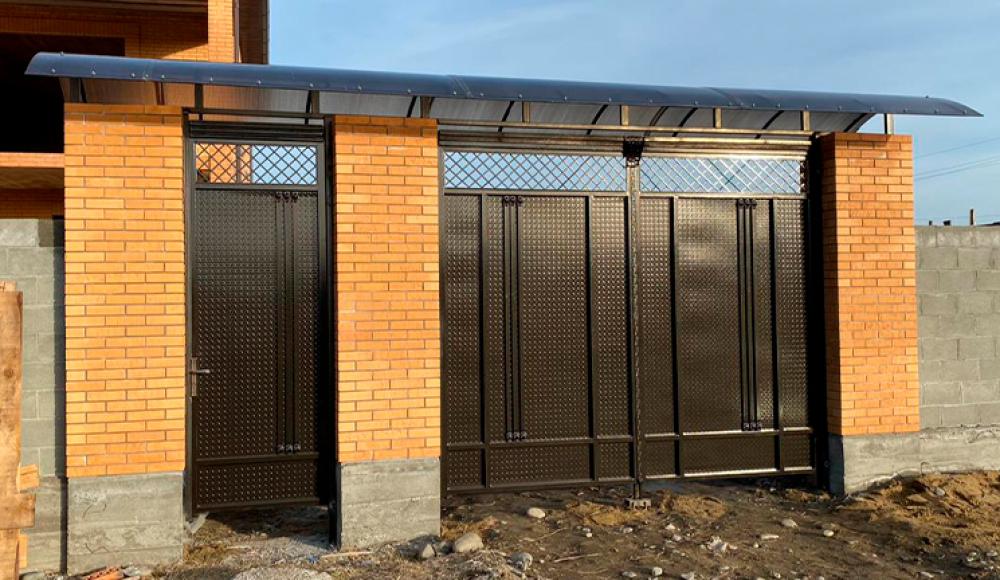 ИЗГОТОВЛЕНИЕ ВОРОТ, ПЕРИЛ, НАВЕСОВ, КОЗЫРЬКОВ